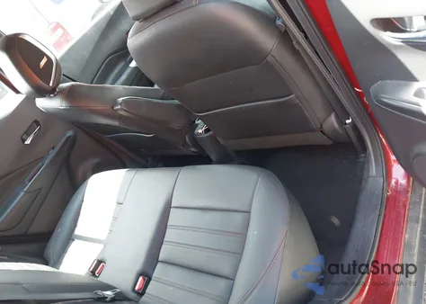 2019 Nissan Kicks Sr from USA, damaged, VIN 3N1CP5CU2KL493953